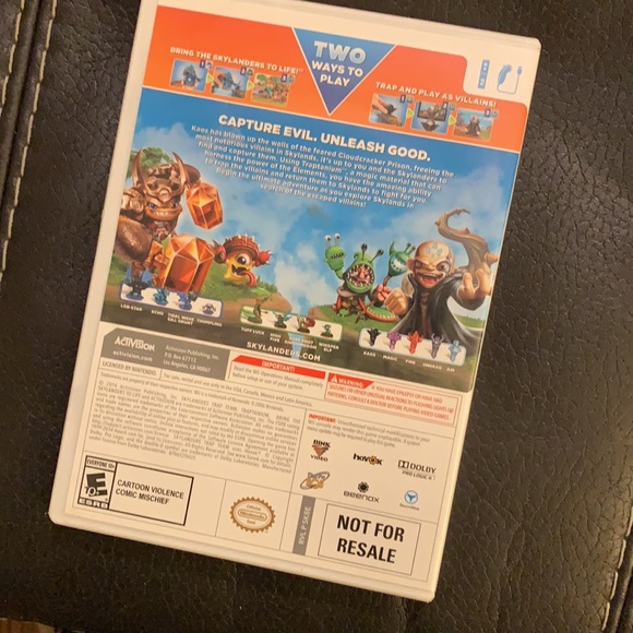 WIi Skylanders Trap Team Video Game MINT CONDITION RATED E - Picture 2 of 5